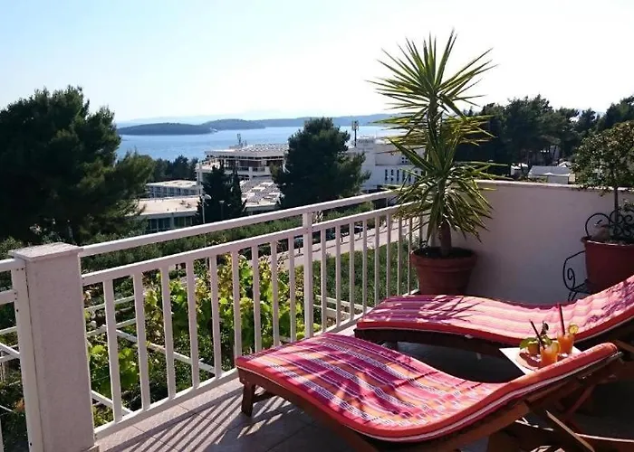 Mare 2 Daire Hvar Town