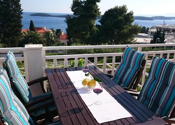 Mare 2 Daire Hvar Town