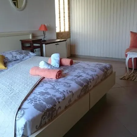 Mare 2 Апартаменты Хвар