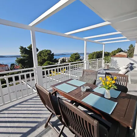 Апартаменты Mare 2 *