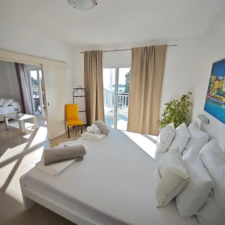 Mare 2 *